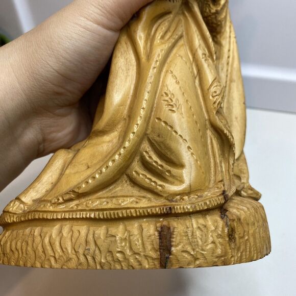 VTG Nativity Figure Mary Wood Kneeling Hand Carved 9 inches Tall Figurine - Picture 14 of 16